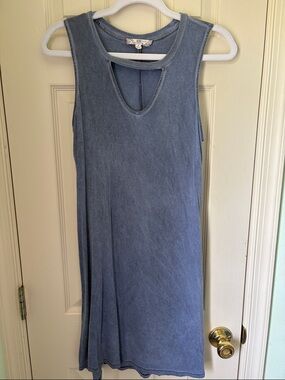 Sleeveless Blue Mini Dress with Keyhole Neckline